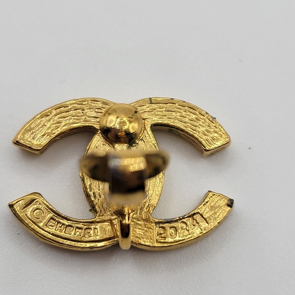 CHANEL Vintage Earings Clip On - Picture 4 of 7